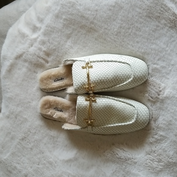 Clarks Mules, brand new, gorgeous, off white, super comfy - Picture 3 of 3